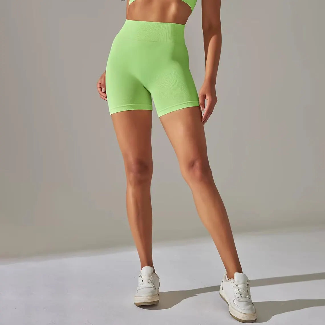 Seamless High-Waist Yoga and Fitness Shorts for Women - Squat-Proof Push-Up Training Leggings