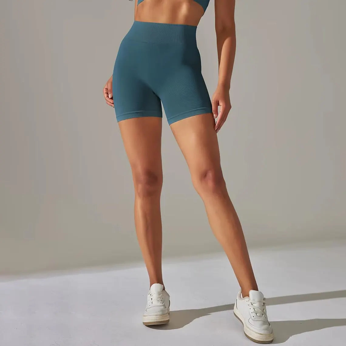 Seamless High-Waist Yoga and Fitness Shorts for Women - Squat-Proof Push-Up Training Leggings